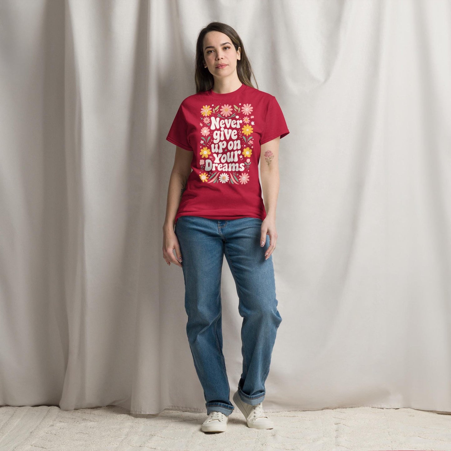 Never give up classic T-shirt